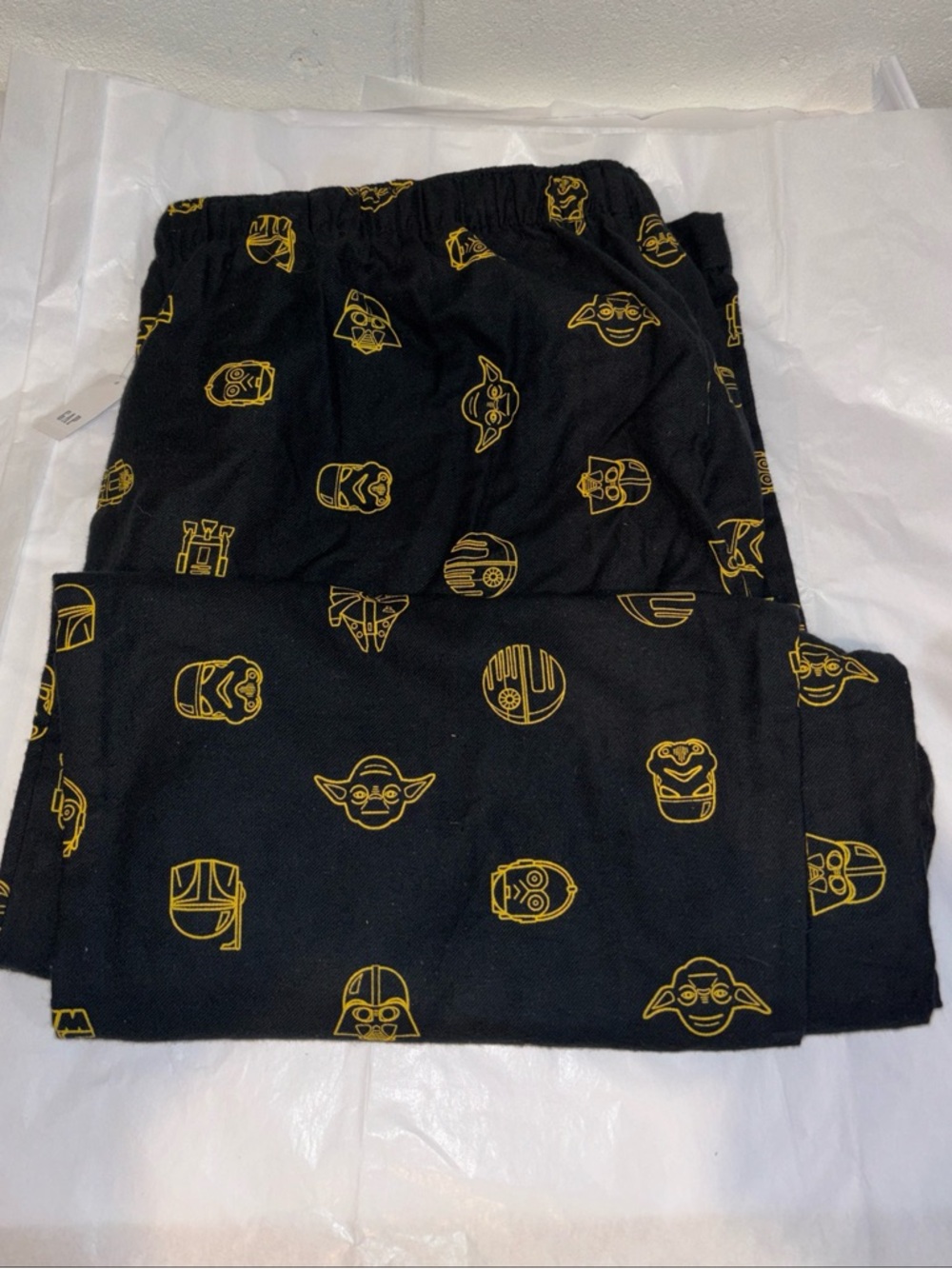 Gap men’s Star Wars pajama lounge pants black gold characters size L